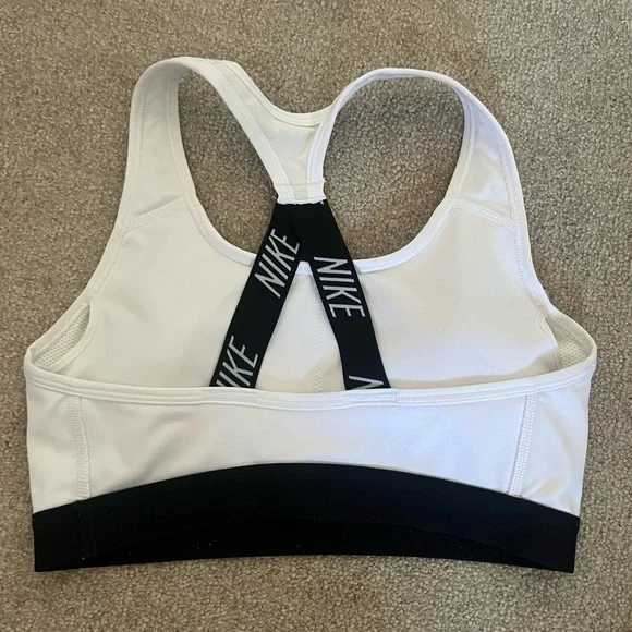 Nike Women Padded Sports Bras - Picture 4 of 8